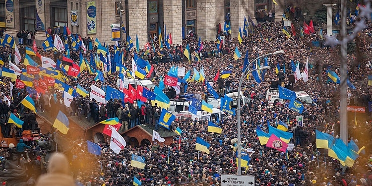 España homenajea a las víctimas de Maidán en el quinto aniversario de la revuelta ucraniana