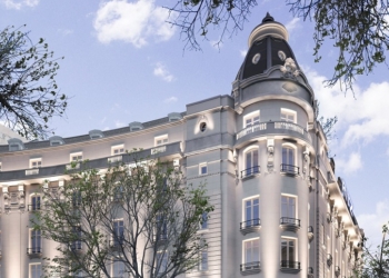 El Hotel Ritz reabrirá sus puertas el 15 del abril, tras más de tres años de reformas