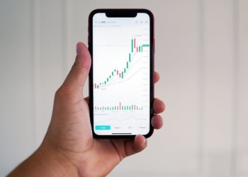 Navegar opciones de Broker: Pros y Contras de los retiros regulados y no regulados