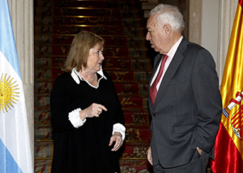 España y Argentina muestran preocupación por Venezuela y le piden diálogo