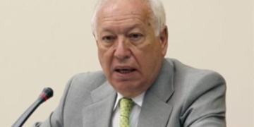 Margallo cita a los partidos en busca de consenso para la Cumbre Europea