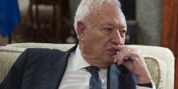 Margallo afirma que el posible referéndum checo sobre la UE es una «pésima idea»