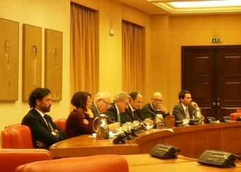 Margallo consigue el apoyo crítico del Congreso ante la cumbre del Brexit