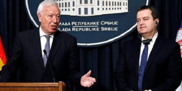 Margallo defiende en Serbia su principio de integridad territorial