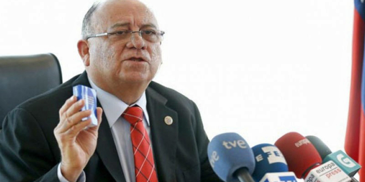 El embajador de Venezuela, Mario Isea.