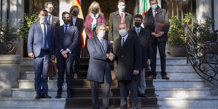 Marlaska y su homólogo de Argelia abordan nuevas medidas para aliviar la presión migratoria