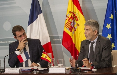 Francia nombrará a un interlocutor único para la devolución de migrantes a España