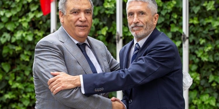 Marlaska y su homólogo marroquí abordan la apertura de fronteras, la migración y el Paso del Estrecho