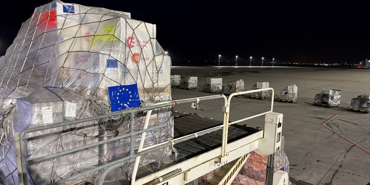 España realiza su tercer envío de material sanitario de emergencia para la Franja de Gaza