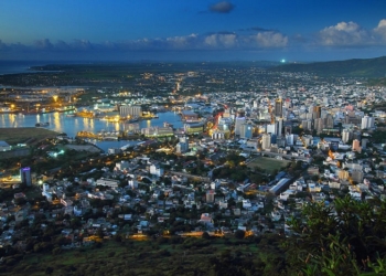 El Gobierno remite a Cortes el acuerdo sobre transporte aéreo con Mauricio