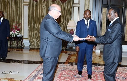 El Intergrupo para Guinea mantiene un primer contacto con el nuevo embajador español