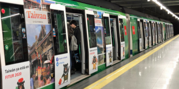Uno de los trenes del metro decorado con la promoción de Taiwán./ Foto: Oficina de Taipei