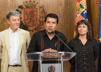 El embajador de Nicaragua se reúne con el alcalde de Zaragoza