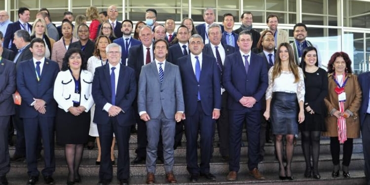 Foto de familia de los miembros de las Américas de la OMT./ Foto: OMT