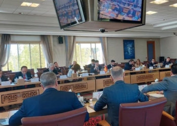 España y Marruecos abordan la agilización de visados y las vías para “desincentivar” la migración a Canarias