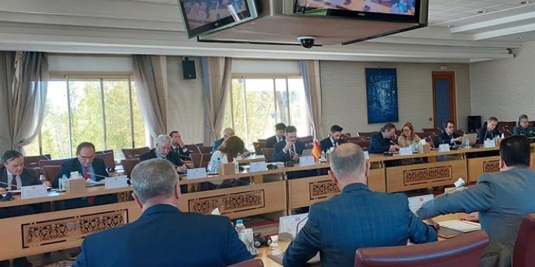 España y Marruecos abordan la agilización de visados y las vías para “desincentivar” la migración a Canarias