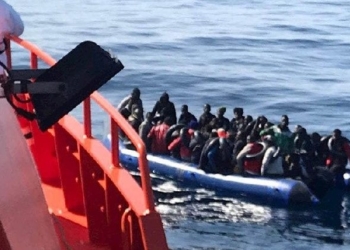 El Parlamento Europeo pide que se ayude a Canarias a gestionar las llegadas de migrantes