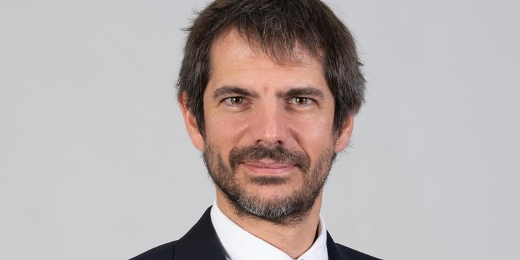 Urtasun se rodea de diplomáticos en su equipo más cercano en Cultura