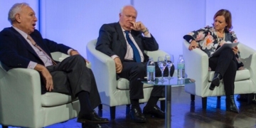 Margallo y Moratinos critican que España no se una a la Ruta de la Seda