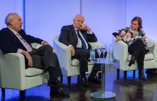 Margallo y Moratinos critican que España no se una a la Ruta de la Seda