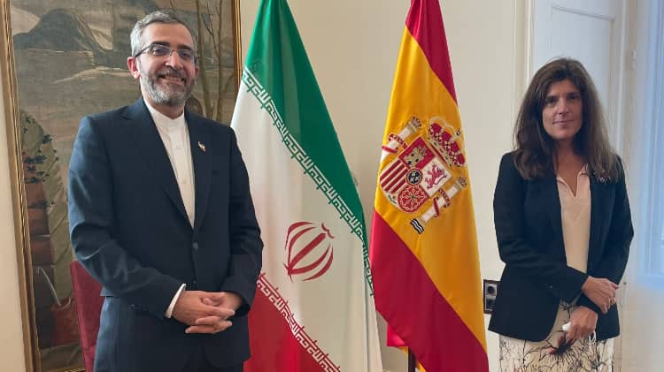 Ali Bageri Kani and Ángeles Moreno, yesterday after their meeting in Madrid.