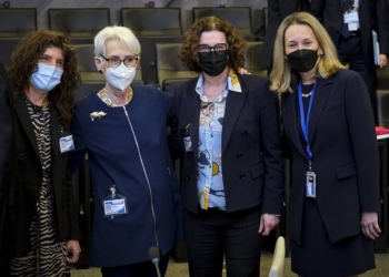 España defiende “una agenda positiva” que genere “confianza” entre la OTAN y Rusia