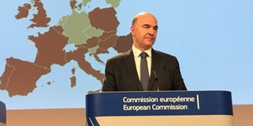 Bruselas revisa al alza el crecimiento en España pero alerta de “riesgos” por Cataluña