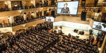 Dastis y Cospedal participan en el ‘Davos’ de la defensa y la seguridad