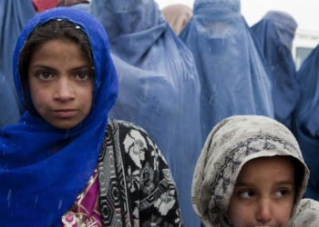 El Congreso pide que se condicione la cooperación con Afganistán a los DDHH