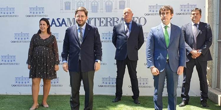 Muñiz estima que el turismo recuperará en verano el 50% de su actividad