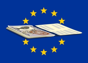 España fue el segundo país de la UE que más ciudadanías concedió en 2022, con 181.000