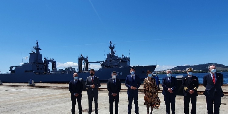El buque ‘Stalwart’ parte hacia Australia desde el astillero de Navantia en Ferrol