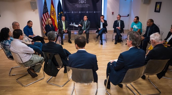 España concede la nacionalidad a 14 opositores nicaragüenses expulsados por Ortega