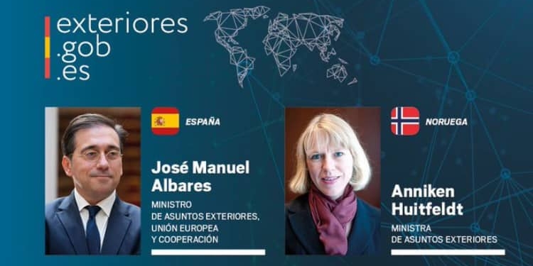 Albares conversa con su colega noruega sobre la situación en Ucrania