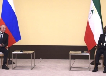 El exilio guineano en España denuncia la “perniciosa conexión” de Obiang con Putin y Lukashenko