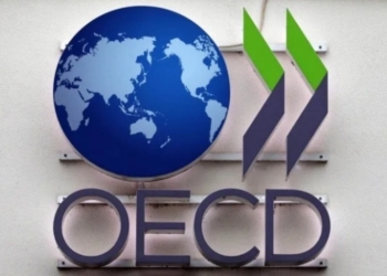 España aporta 450.000 euros a la OCDE para fomentar la movilidad internacional tras el COVID