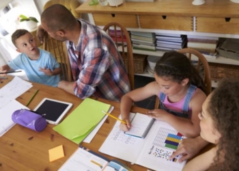 El coronavirus afecta a 177 millones de estudiantes iberoamericanos, según la OEI