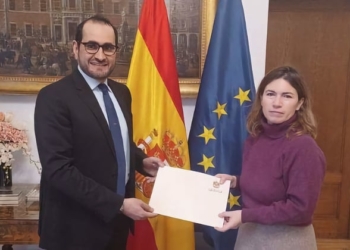 El embajador de Emiratos mantiene su ritmo de trabajo pese al atraco sufrido en Madrid