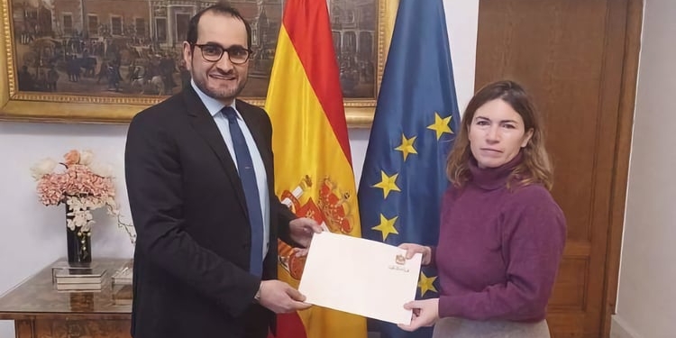 El embajador de Emiratos mantiene su ritmo de trabajo pese al atraco sufrido en Madrid