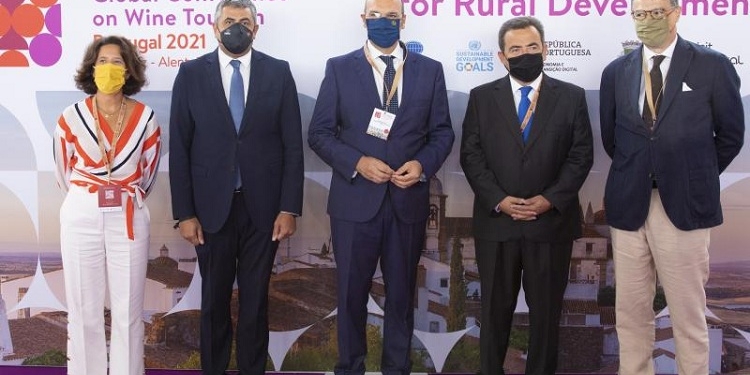 La OMT destaca el papel del enoturismo como motor para el desarrollo rural