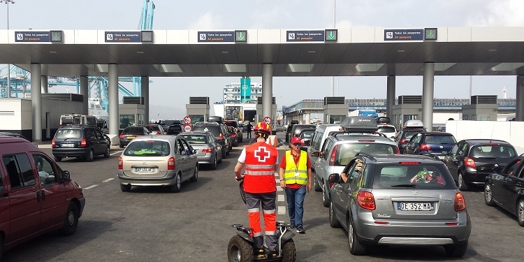 España colaborará en los controles sanitarios del Paso del Estrecho «cuando Marruecos quiera»