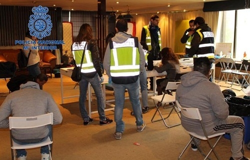 El Gobierno extraditará a 269 ciudadanos chinos detenidos en la ‘Operación Wall’