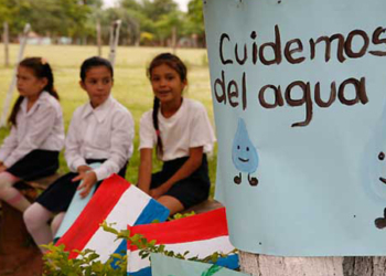 España concede un crédito de 20 millones a Paraguay para un programa de agua y saneamiento
