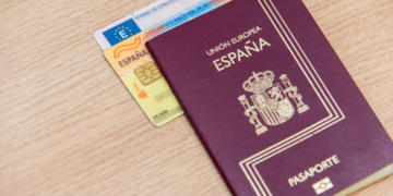 El número de españoles en el extranjero ha aumentado en un millón desde 2009