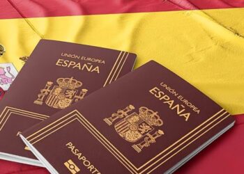 Exteriores se enfrenta al reto de adaptar los consulados a la “avalancha” de la “Ley de Nietos”