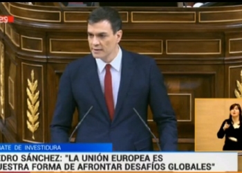 Sánchez reitera en el debate, punto por punto, la política exterior pactada con C’s