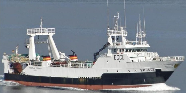 El Gobierno moviliza medios marítimos y aéreos en el rescate del pesquero gallego en Canadá