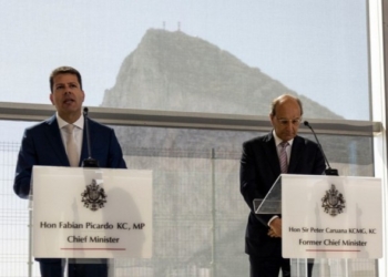 Picardo y Caruana inauguran el Túnel de Kingsway, nuevo acceso de vehículos bajo el aeropuerto