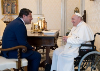 El Papa recibe a Picardo en el Vaticano en vísperas de la llegada de los Condes de Wessex