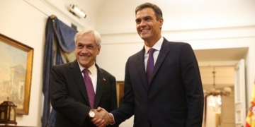 Sánchez se ofrece a Piñera para acoger en Madrid la Cumbre del Clima
